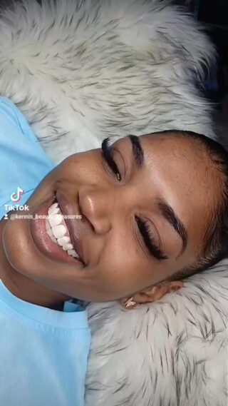 Hybrid Lash Extension www.kbpleasures.com